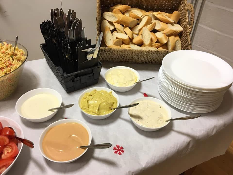Brood, boter en koude sauzen bij de Breugheltafel van Kimenoli